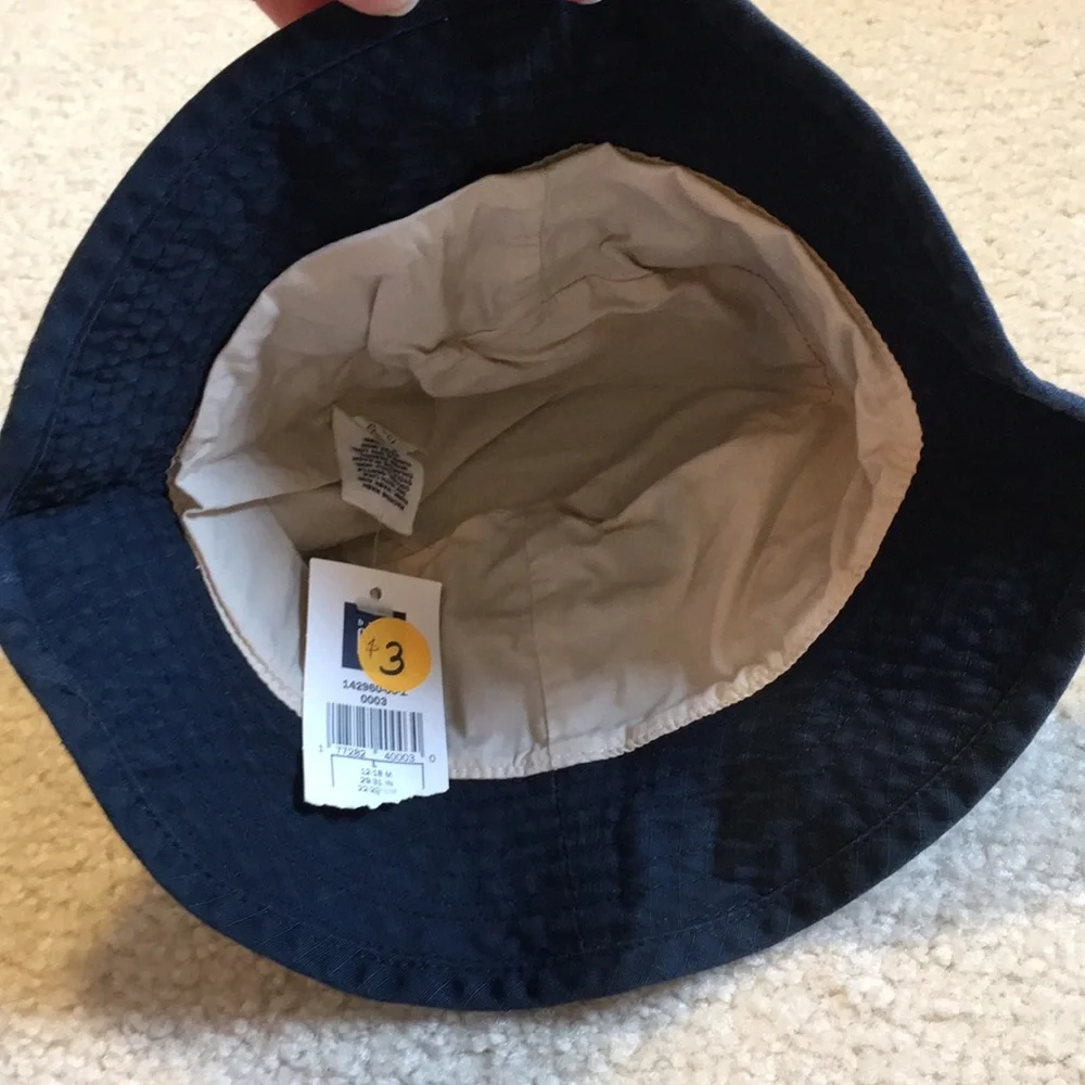 NWT Gap baby brimmed hat size 12-18 months